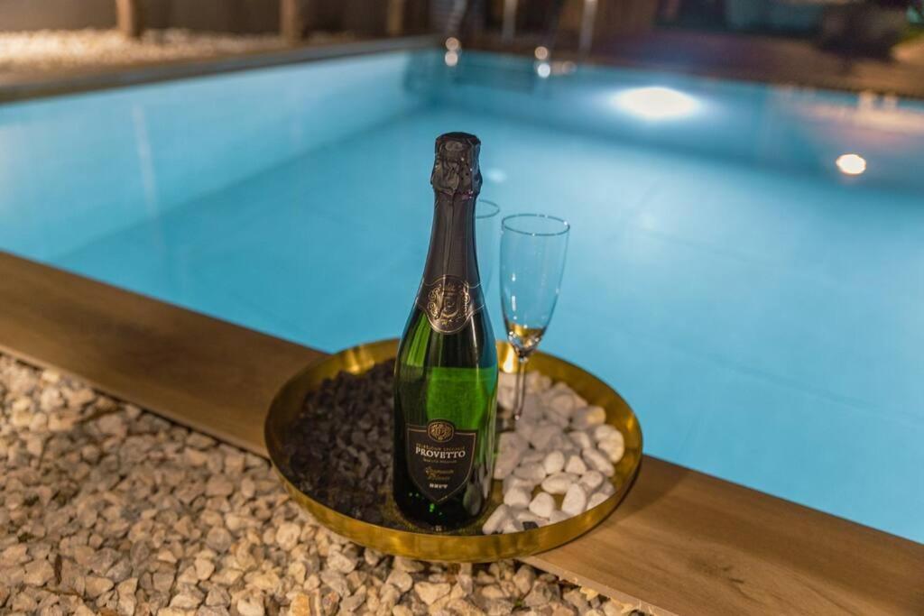 G&M Luxury Residence With Pool Ханья Экстерьер фото